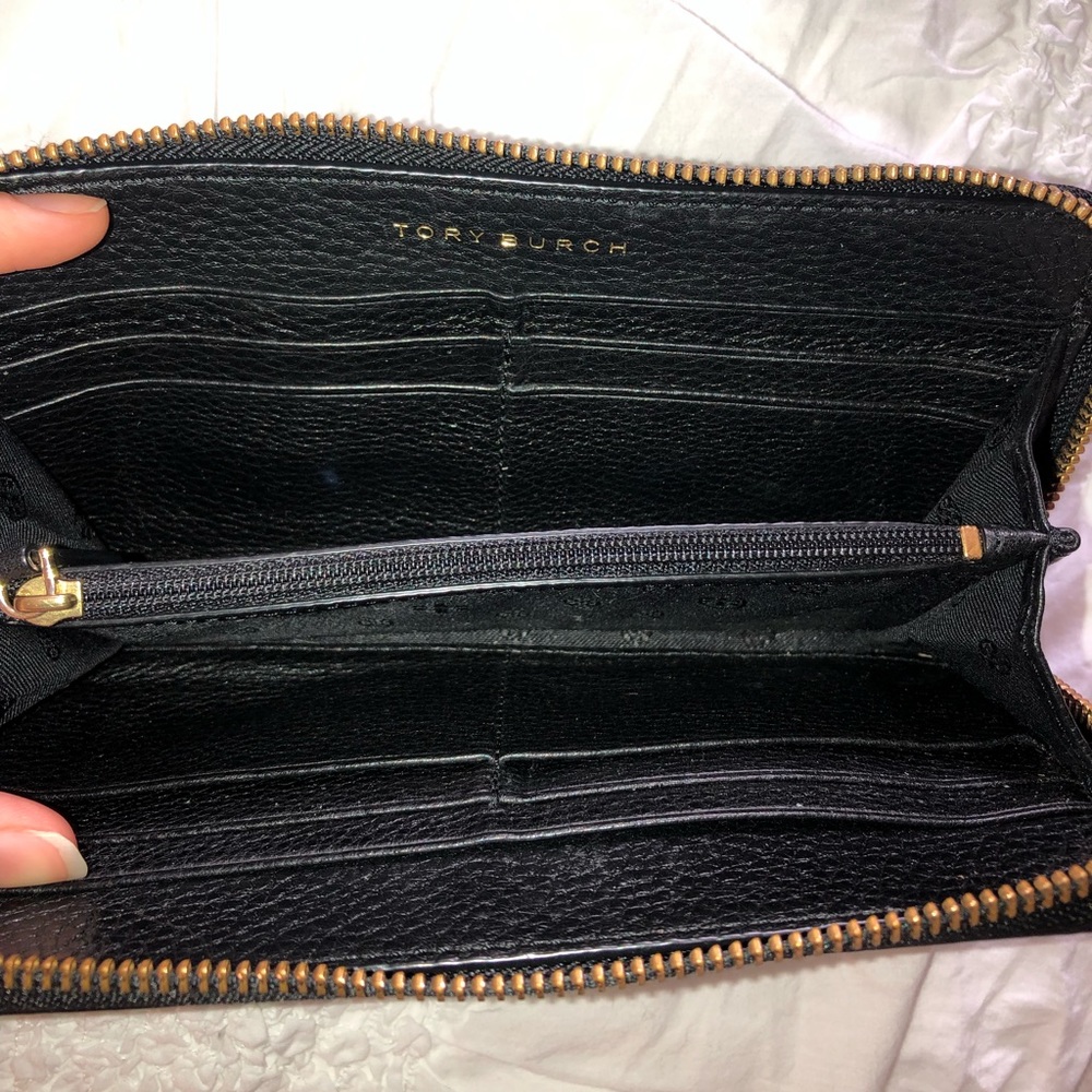 Black Tory Burch Wallet - Picture 3 of 4